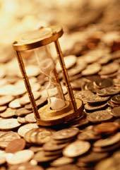 حوار: إذا استمرت أزمة السيولة النقدية يحتمل أن ترتفع أسعار الفائدة البنكية