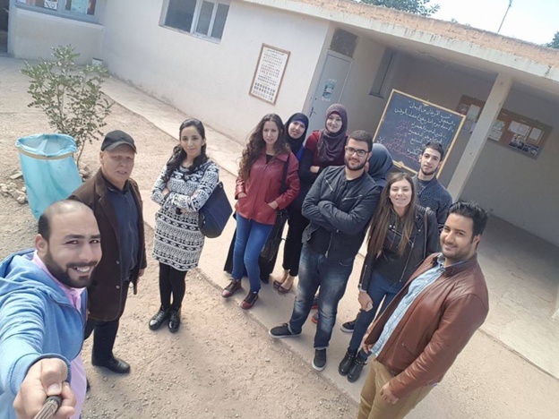 مجموعة من طلبة ماستر الاقتصاد وتدبير المؤسسات بكلية العلوم القانونية والاقتصادية والاجتماعية بوجدة يبادرون تحت إشراف الدكتور عبد الواحد بريشي إلى خلق إطار تحت اسم "يلاه نفرحوهم" للتدريب الميداني على العمل التطوعي وخلق روح المبادرة والتضامن