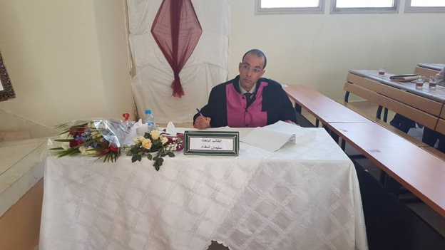 مناقشة أطروحة لنيل الدكتوراه في القانون الخاص في موضوع: مركز الارادة في العقد تحت إشراف الدكتورة دنيا مباركة للباحث سليمان مقداد. مناقشة أطروحة لنيل الدكتوراه في القانون الخاص في موضوع: مركز الارادة في العقد تحت إشراف الدكتورة دنيا مباركة للباحث سليمان مقداد.