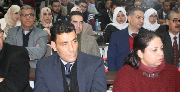 محاضرة تحت عنوان دور الميتودولوجية في اضفاء الطابع العلمي على الخطاب القانوني والاقناع به من إلقاء د/ محمد شيلح وتنظيم ماستر العقود والاعمال بالكلية المتعددة التخصصات بالناظور
