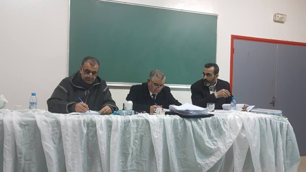 مناقشة رسالة لنيل دبلوم الماستر في الاقتصاد في موضوع المهن الجديدة بالمغرب تحت إشراف د/ محمد شكري من إنجاز الباحثة عبير الفاخوري مناقشة رسالة لنيل دبلوم الماستر في الاقتصاد في موضوع المهن الجديدة بالمغرب تحت إشراف د/ محمد شكري من إنجاز الباحثة عبير الفاخوري