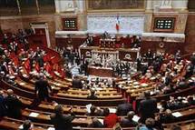 البرلمان الفرنسي يصوت على قرار بشأن صياغة مشروع قانون حظر الحجاب البرلمان الفرنسي يصوت على قرار بشأن صياغة مشروع قانون حظر الحجاب