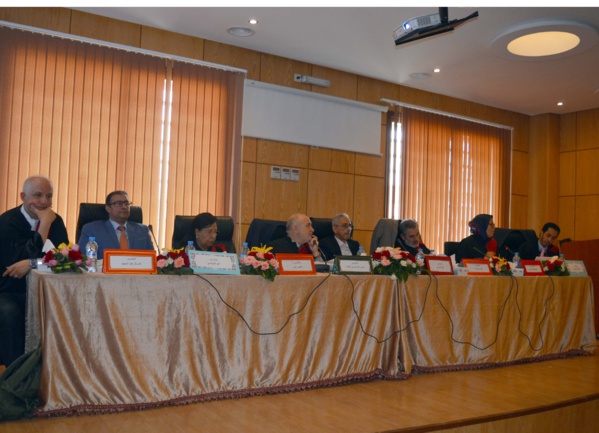 مناقشة أطروحة لنيل الدكتوراه في القانون الخاص في موضوع: "المرأة ومهنة التوثيق العدلي بين الفقه الإسلامي والتشريع المغربي" تحت إشراف الدكتور مَحمد الأزهر للباحثة آسيا أيت علي مناقشة أطروحة لنيل الدكتوراه في القانون الخاص في موضوع: "المرأة ومهنة التوثيق العدلي بين الفقه الإسلامي والتشريع المغربي" تحت إشراف الدكتور مَحمد الأزهر للباحثة آسيا أيت علي