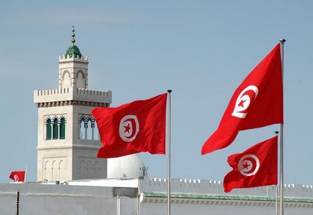 لقاء إعلامي بتونس يحث الفاعلين الاقتصاديين على الاستفادة من الامتيازات التي يمنحها الإطار القانوني للتبادل التجاري بين البلدين لقاء إعلامي بتونس يحث الفاعلين الاقتصاديين على الاستفادة من الامتيازات التي يمنحها الإطار القانوني للتبادل التجاري بين البلدين