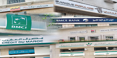 7 millions de cartes bancaires en circulation et le paiement en ligne croît de 276%. 7 millions de cartes bancaires en circulation et le paiement en ligne croît de 276%.