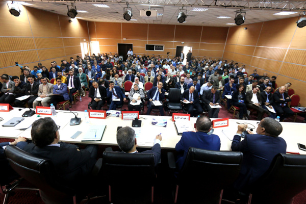 ندوة حول العقار بالحسيمة توصي بالحد من التضخم التشريعي والتأسيس لمدونة خاصة بعد تكريمها للأستاذين الدكتور إدريس الفاخوري والدكتورة دنيا مباركة ندوة حول العقار بالحسيمة توصي بالحد من التضخم التشريعي والتأسيس لمدونة خاصة بعد تكريمها للأستاذين الدكتور إدريس الفاخوري والدكتورة دنيا مباركة