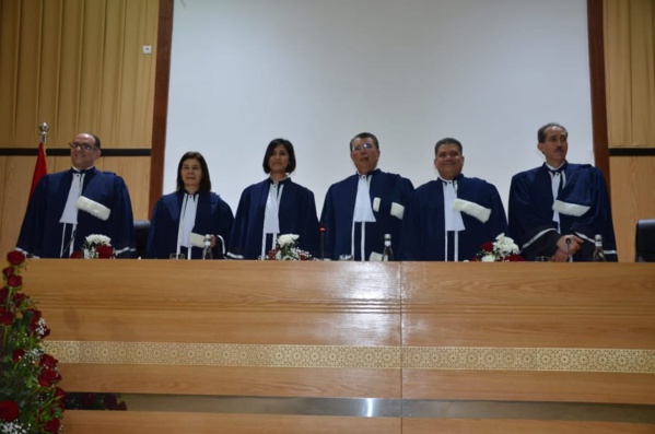 تقرير حول مناقشة أطروحة لنيل درجة الدكتوراه في القانون الخاص حول موضوع "نحو سياسة جنائية ملائمة لمكافحة الفساد بالمغرب"، من اعداد الطالبة الباحثة كوثر بوعسرية تقرير حول مناقشة أطروحة لنيل درجة الدكتوراه في القانون الخاص حول موضوع "نحو سياسة جنائية ملائمة لمكافحة الفساد بالمغرب"، من اعداد الطالبة الباحثة كوثر بوعسرية