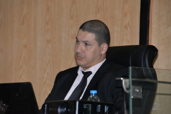 مناقشة أطروحة في موضوع تفاعلات الدولة المركزية والدولة الترابية بالمغرب بين ثنائية مبدأ التدبير الحر ووحدة الدولة مناقشة أطروحة في موضوع تفاعلات الدولة المركزية والدولة الترابية بالمغرب بين ثنائية مبدأ التدبير الحر ووحدة الدولة