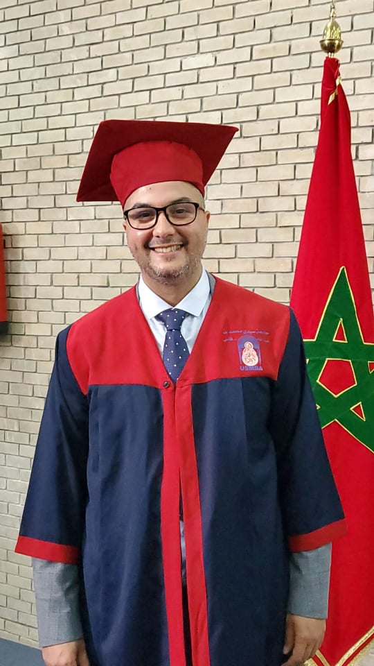 تقرير حول مناقشة أطروحة تحت عنوان تدبير صفقات الجماعات الترابية ورهان الحكامة الجيدة بالمغرب للباحث عبد الحي الغربة، فهنيئا للباحث على حصوله على لقب دكتور بميزة مشرف جدا مع تنويه وتوصية بالنشر