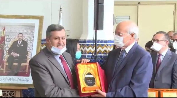 تتويج رشيد المرزكيوي بجائزة أفضل بحث علمي حول مكافحة العنف ضد النساء تتويج رشيد المرزكيوي بجائزة أفضل بحث علمي حول مكافحة العنف ضد النساء