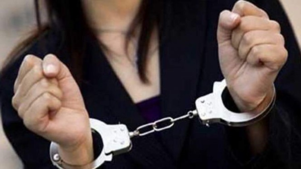 توجه قضائي: قبلة الزوجة لرجل أجنبي بمثابة خيانة زوجية - نعم