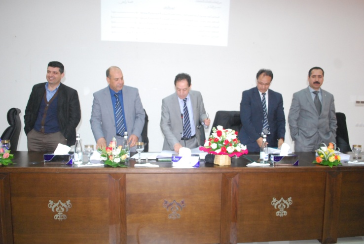 كلية العلوم القانونية والاقتصادية والاجتماعية-سلا-: مناقشة أطروحة لنيل الدكتوراه في القانون حول موضوع"القضاء المغربي في أفق تطبيق نظام الجهوية المتقدمة" تقدم بها الباحث حسـن الليلـي تحت إشراف الأستاذ الدكتور محمد راجي كلية العلوم القانونية والاقتصادية والاجتماعية-سلا-: مناقشة أطروحة لنيل الدكتوراه في القانون حول موضوع"القضاء المغربي في أفق تطبيق نظام الجهوية المتقدمة" تقدم بها الباحث حسـن الليلـي تحت إشراف الأستاذ الدكتور محمد راجي