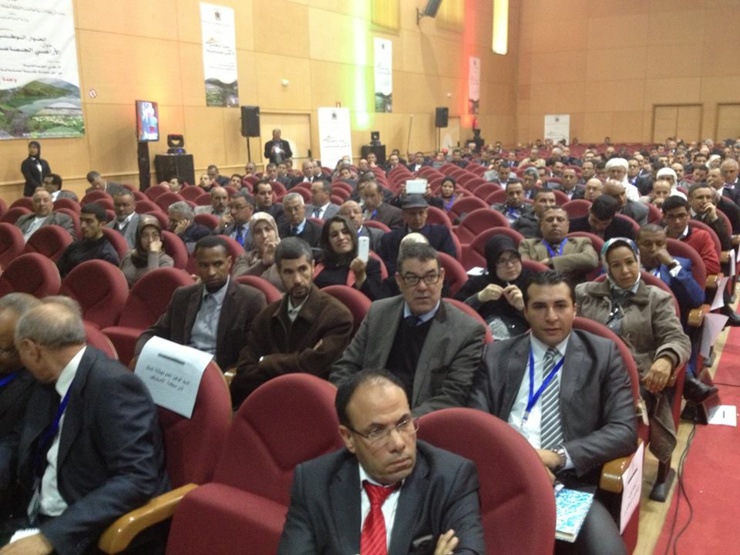 تقرير ندوة الحوار الوطني حول الأراضي الجماعية ـ الملتقى الجهوي الأول بمركز الدراسات والبحوث الانسانية والاجتماعية بوجدة يومي 1 و 2 أبريل 2014 تقرير ندوة الحوار الوطني حول الأراضي الجماعية ـ الملتقى الجهوي الأول بمركز الدراسات والبحوث الانسانية والاجتماعية بوجدة يومي 1 و 2 أبريل 2014