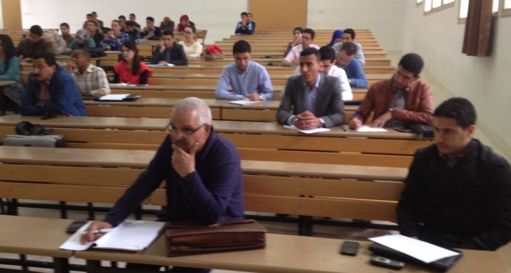 وحدة التكوين والبحث في قانون العقود والعقار: مناقشة أطروحة لنيل الدكتوراه في القانون الخاص في موضوع: الضمانات القانونية والقضائية للأجور على ضوء مدونة الشغل المغربية – دراسة مقارنة تحت إشراف الدكتورة دنيا مباركة من إنجاز الباحثة أزهور هيباوي  وحدة التكوين والبحث في قانون العقود والعقار: مناقشة أطروحة لنيل الدكتوراه في القانون الخاص في موضوع: الضمانات القانونية والقضائية للأجور على ضوء مدونة الشغل المغربية – دراسة مقارنة تحت إشراف الدكتورة دنيا مباركة من إنجاز الباحثة أزهور هيباوي