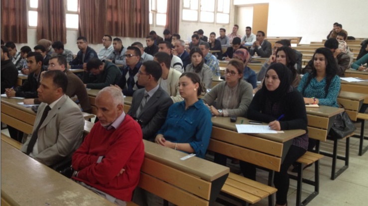 وحدة التكوين والبحث في قانون العقود والعقار: مناقشة أطروحة لنيل الدكتوراه في القانون الخاص في موضوع: الضمانات القانونية والقضائية للأجور على ضوء مدونة الشغل المغربية – دراسة مقارنة تحت إشراف الدكتورة دنيا مباركة من إنجاز الباحثة أزهور هيباوي  وحدة التكوين والبحث في قانون العقود والعقار: مناقشة أطروحة لنيل الدكتوراه في القانون الخاص في موضوع: الضمانات القانونية والقضائية للأجور على ضوء مدونة الشغل المغربية – دراسة مقارنة تحت إشراف الدكتورة دنيا مباركة من إنجاز الباحثة أزهور هيباوي