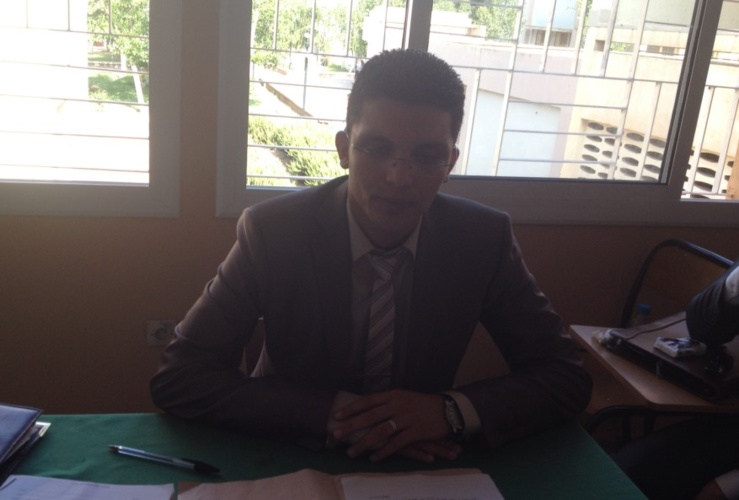 ماستر قانون العقود والعقار: مناقشة رسالة تحت عنوان الحماية القانونية والقضائية للزبون في عقد الاعتماد البسيط تحت إشراف الدكتورة دنيا مباركة تقدم بها الباحث محمد الصالحي ماستر قانون العقود والعقار: مناقشة رسالة تحت عنوان الحماية القانونية والقضائية للزبون في عقد الاعتماد البسيط تحت إشراف الدكتورة دنيا مباركة تقدم بها الباحث محمد الصالحي