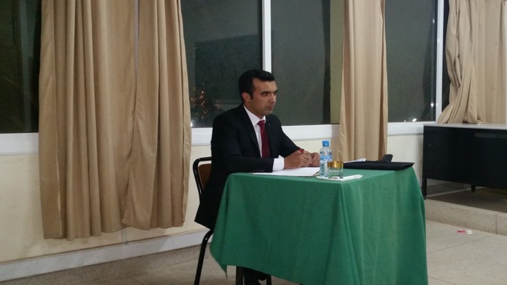 ماستر قانون العقود والعقار: مناقشة رسالة تحت عنوان مسؤولية الطبيب بين الخطأ الشخصي والمرفقي تحت إشراف الدكتور الحسين بلحساني تقدم بها الباحث محمد بنعيش