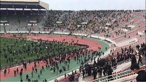 قراءة في القانون رقم 09/09 المتعلق بالعنف المرتكب في المباريات والتظاهرات الرياضية أو بمناسبتها قراءة في القانون رقم 09/09 المتعلق بالعنف المرتكب في المباريات والتظاهرات الرياضية أو بمناسبتها