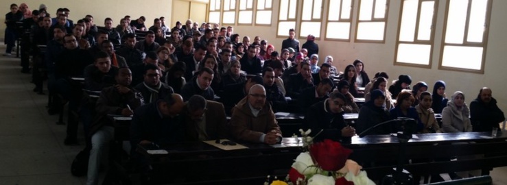 و ت ب في قانون العقود والعقار: مناقشة أطروحة لنيل الدكتوراه في القانون الخاص في موضوع: دور المحافظ العقاري وتدخل القضاء في قضايا التحفيظ بين التعزيز والمحدودية  على ضوء مستجدات القانون رقم 07/14 تحت إشراف الدكتور إدريس الفاخوري للباحثة فاطمة الداودي و ت ب في قانون العقود والعقار: مناقشة أطروحة لنيل الدكتوراه في القانون الخاص في موضوع: دور المحافظ العقاري وتدخل القضاء في قضايا التحفيظ بين التعزيز والمحدودية  على ضوء مستجدات القانون رقم 07/14 تحت إشراف الدكتور إدريس الفاخوري للباحثة فاطمة الداودي