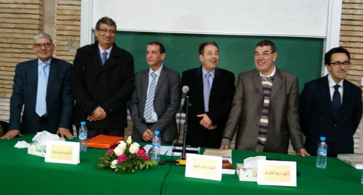 كلية الحقوق ظهر المهراز ـ جامعة سيدي محمد بن عبد الله بفاس: مناقشة أطروحة لنيل الدكتوراه في القانون الخاص تحت عنوان المنافسة في السوق العقارية تحت إشراف الدكتور عبد العزيز العتيقي إعداد الطالب مبروك عمر كلية الحقوق ظهر المهراز ـ جامعة سيدي محمد بن عبد الله بفاس: مناقشة أطروحة لنيل الدكتوراه في القانون الخاص تحت عنوان المنافسة في السوق العقارية تحت إشراف الدكتور عبد العزيز العتيقي إعداد الطالب مبروك عمر