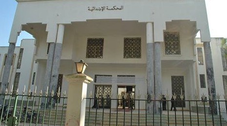 المحكمة الابتدائية بسـوق أربعـاء الغـرب: تناقض مضامين محضر الضابطة القضائية مع ظروف القضية و ملابساتها ـ عدم توقيع المتهم على تصريحاته ـ إستبعاد المحضر وماتضمنه من إعتراف ـ التصريح ببراءة المتهم طالما ان البراءة هي الأصل ـ نعم المحكمة الابتدائية بسـوق أربعـاء الغـرب: تناقض مضامين محضر الضابطة القضائية مع ظروف القضية و ملابساتها ـ عدم توقيع المتهم على تصريحاته ـ إستبعاد المحضر وماتضمنه من إعتراف ـ التصريح ببراءة المتهم طالما ان البراءة هي الأصل ـ نعم