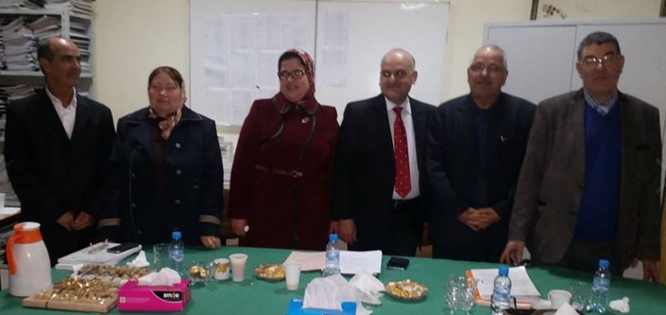 ماستر قانون العقود والعقار: مناقشة رسالة في القيود الواردة على الملكية العقارية الخاصة في التشريع المغربي  تحت إشراف الدكتور الحسين بلحساني  تقدمت بها الباحثة فدوى حوطش