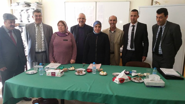 ماستر قانون العقود والعقار: مناقشة رسالة في موضوع القوة الثبوتية للورقة العرفية وطرق الطعن فيها تحت إشراف الدكتورة غزال وردة تقدم بها الباحث جواد الفرح ماستر قانون العقود والعقار: مناقشة رسالة في موضوع القوة الثبوتية للورقة العرفية وطرق الطعن فيها تحت إشراف الدكتورة غزال وردة تقدم بها الباحث جواد الفرح