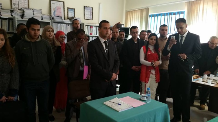 ماستر قانون العقود والعقار: مناقشة رسالة في موضوع القوة الثبوتية للورقة العرفية وطرق الطعن فيها تحت إشراف الدكتورة غزال وردة تقدم بها الباحث جواد الفرح