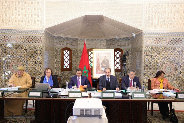 توصيات هيئة تعديل المدونة تضمنت توسيع نطاق الوصية لتشمل الأحفاد ورفع القيود المفروضة عليها، واعترفت بحق طرفي عقد الزواج المختلظ في اختيار النظام القانوني الأصلح لهما توصيات هيئة تعديل المدونة تضمنت توسيع نطاق الوصية لتشمل الأحفاد ورفع القيود المفروضة عليها، واعترفت بحق طرفي عقد الزواج المختلظ في اختيار النظام القانوني الأصلح لهما