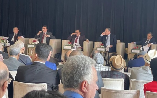 رئيس نادي قضاة المغرب: لا يمكن للقاضي والمحامي أن يدافعا عن استقلالهما إلا إذا كانا متشبثين بثقافة النزاهة، وكانا نزيهين فعلا رئيس نادي قضاة المغرب: لا يمكن للقاضي والمحامي أن يدافعا عن استقلالهما إلا إذا كانا متشبثين بثقافة النزاهة، وكانا نزيهين فعلا