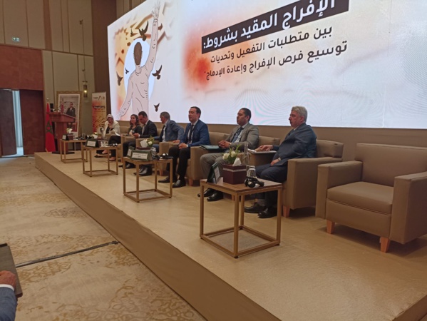 الافراج المقيد بشروط محور ندوة علمية بالرباط الافراج المقيد بشروط محور ندوة علمية بالرباط