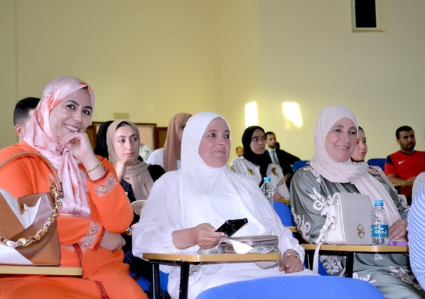 الناظور: مناقشة رسالة لنيل دبلوم الماستر للباحث عزالدين الغاني تحت عنوان ولوج المرأة إلى خطة العدالة بين المسوغات القانونية والشرعية والمعيقات الواقعية الناظور: مناقشة رسالة لنيل دبلوم الماستر للباحث عزالدين الغاني تحت عنوان ولوج المرأة إلى خطة العدالة بين المسوغات القانونية والشرعية والمعيقات الواقعية