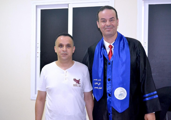 الناظور: مناقشة رسالة لنيل دبلوم الماستر للباحث سمير الحموتي تحت عنوان تدبير أملاك الدولة الخاصة بين الاكراهات الحمائية ومتطلبات تشجيع الاستثمار الناظور: مناقشة رسالة لنيل دبلوم الماستر للباحث سمير الحموتي تحت عنوان تدبير أملاك الدولة الخاصة بين الاكراهات الحمائية ومتطلبات تشجيع الاستثمار