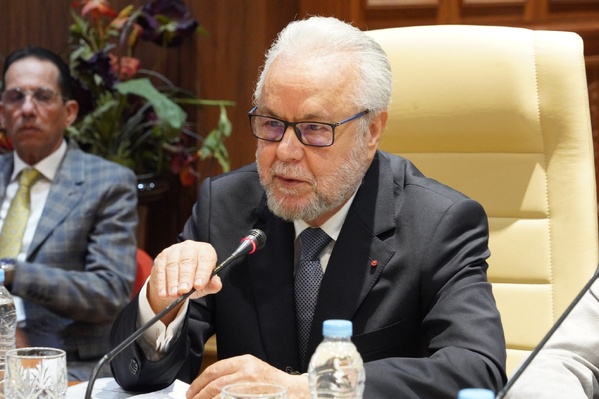 الأمين العام للحكومة: تحيين نصوص القانون معناه الصحيح هو ملاءمة مقتضيات داخل التشريعات لتكون مطابقة لمستلزمات المرحلة التي تمر منها البلاد، على مختلف المستويات الأمين العام للحكومة: تحيين نصوص القانون معناه الصحيح هو ملاءمة مقتضيات داخل التشريعات لتكون مطابقة لمستلزمات المرحلة التي تمر منها البلاد، على مختلف المستويات