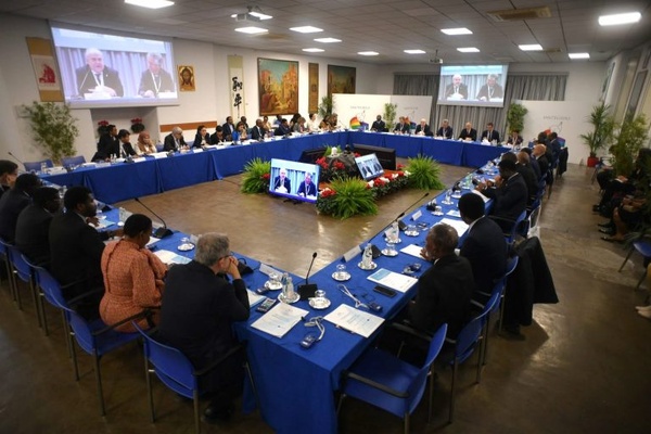 المغرب جدد التزامه بكرامة الإنسان خلال المؤتمر الدولي لإلغاء عقوبة الإعدام المغرب جدد التزامه بكرامة الإنسان خلال المؤتمر الدولي لإلغاء عقوبة الإعدام