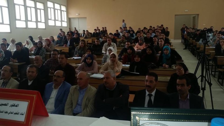 مناقشة أطروحة لنيل الدكتوراه في القانون الخاص في موضوع: الضمانات القانونية للعقود الرسمية ودورها في استقرار الملكية العقارية تحت إشراف الدكتور الحسين بلحساني للباحثة إيمان السايح مناقشة أطروحة لنيل الدكتوراه في القانون الخاص في موضوع: الضمانات القانونية للعقود الرسمية ودورها في استقرار الملكية العقارية تحت إشراف الدكتور الحسين بلحساني للباحثة إيمان السايح