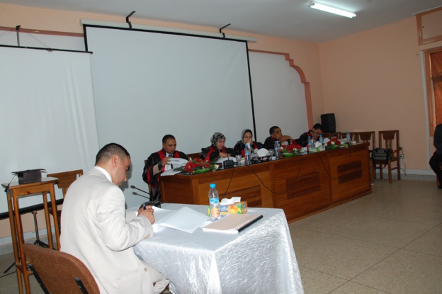 كلية الحقوق بوجدة: تقرير حول مناقشة أطروحة لنيل الدكتوراه في القانون الخاص حول موضوع " ضمانات الاستثمار - التحكيم التجاري نموذجا- " تحت اشراف الدكتورة يامنة فاطمي للباحث عبد الإله عديياطر كلية الحقوق بوجدة: تقرير حول مناقشة أطروحة لنيل الدكتوراه في القانون الخاص حول موضوع " ضمانات الاستثمار - التحكيم التجاري نموذجا- " تحت اشراف الدكتورة يامنة فاطمي للباحث عبد الإله عديياطر