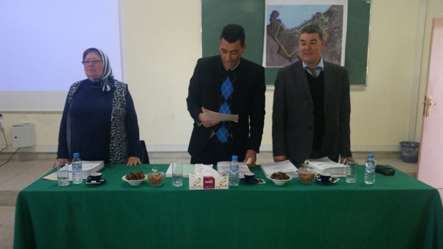 مناقشة رسالة في موضوع النظام القانوني للغرامة التهديدية دراسة في ضوء النص القانوني والعمل القضائي تحت إشراف الدكتور سعيد الروبيو تقدم بها الباحث محمد أعراب مناقشة رسالة في موضوع النظام القانوني للغرامة التهديدية دراسة في ضوء النص القانوني والعمل القضائي تحت إشراف الدكتور سعيد الروبيو تقدم بها الباحث محمد أعراب