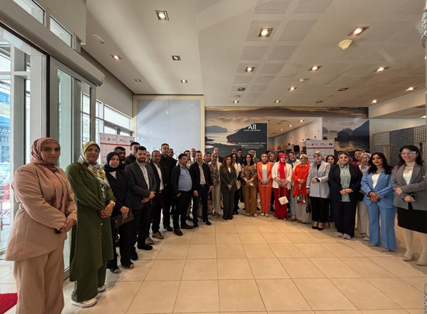 طنجة: ورشة تكوينية لفائدة المساعدات والمساعدين الاجتماعيين المكلفين بخلايا التكفل بالنساء والأطفال ضحايا العنف طنجة: ورشة تكوينية لفائدة المساعدات والمساعدين الاجتماعيين المكلفين بخلايا التكفل بالنساء والأطفال ضحايا العنف