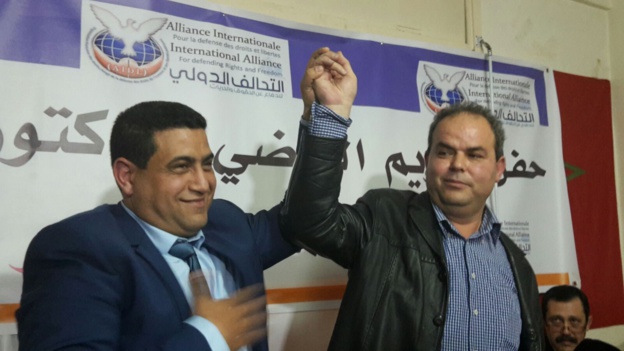 تكريم الدكتور محمد الهيني وتعيينه عضوا استشاريا لدى الهيئة الاستشارية الدولية للتحالف الدولي للدفاع عن الحقوق والحريات. تكريم الدكتور محمد الهيني وتعيينه عضوا استشاريا لدى الهيئة الاستشارية الدولية للتحالف الدولي للدفاع عن الحقوق والحريات.