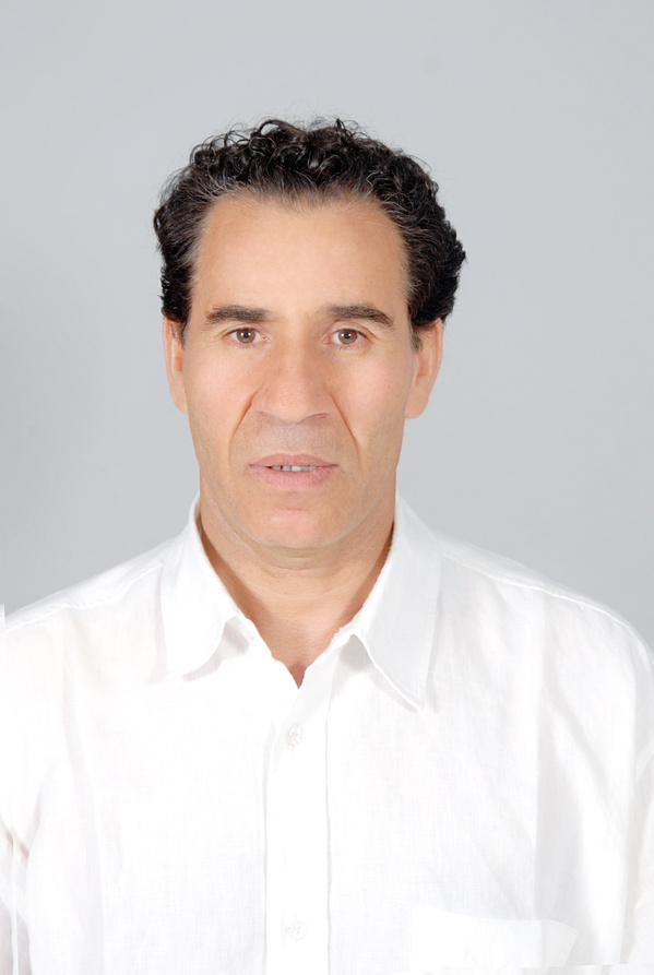 La mode vue par une adolescente, une collégienne brillante La mode vue par une adolescente, une collégienne brillante