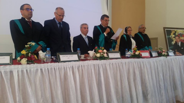 و ت ب في قانون العقود والعقار: مناقشة أطروحة لنيل الدكتوراه في القانون الخاص في موضوع: نظام أراضي الجموع بين المتطلبات القانونية ورهانات التنمية  تحت إشراف الدكتور إدريس الفاخوري  للباحثة حياة البجدايني. و ت ب في قانون العقود والعقار: مناقشة أطروحة لنيل الدكتوراه في القانون الخاص في موضوع: نظام أراضي الجموع بين المتطلبات القانونية ورهانات التنمية  تحت إشراف الدكتور إدريس الفاخوري  للباحثة حياة البجدايني.