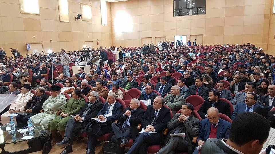  بالصور تَفَاصِيل أَكبر نَدوة وَطَنِّية شَهِدتها المِنطَقَة الشَّرقيَّة تَكريماََ للأُستاذ الحُسَين بلحَسَّاني 