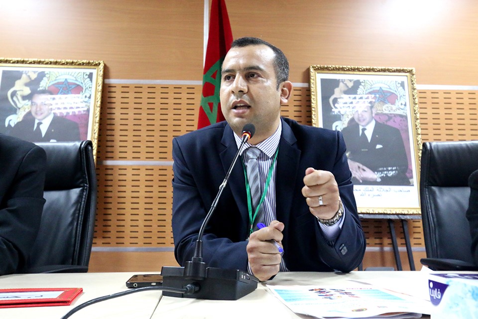 ندوة حول العقار بالحسيمة توصي بالحد من التضخم التشريعي والتأسيس لمدونة خاصة بعد تكريمها للأستاذين الدكتور إدريس الفاخوري والدكتورة دنيا مباركة ندوة حول العقار بالحسيمة توصي بالحد من التضخم التشريعي والتأسيس لمدونة خاصة بعد تكريمها للأستاذين الدكتور إدريس الفاخوري والدكتورة دنيا مباركة