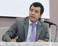 دراسات مقارنة:  قانون العمل في الكويت وضرورة الطعن بعدم دستوريته للدكتور محمود ملحم دراسات مقارنة:  قانون العمل في الكويت وضرورة الطعن بعدم دستوريته للدكتور محمود ملحم