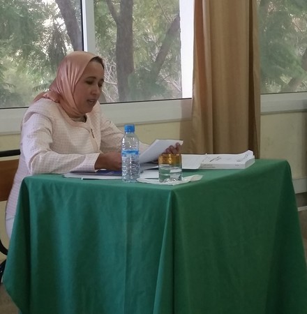 ماستر قانون العقود والعقار: مناقشة رسالة تحت عنوان التزامات المنعش العقاري وضماناتها تجاه مشتري المحلات السكنية تحت إشراف الدكتور الحسين بلحساني تقدمت بها الباحثة سعاد وهنا
