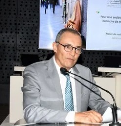 السيد الشامي: يجب تشديد العقوبات القضائية ضد الشبكات التي تستغل الأطفال والنساء والمسنين والأشخاص في حالة إعاقة من أجل كسب أرباح عبر استغلالهم في التسول السيد الشامي: يجب تشديد العقوبات القضائية ضد الشبكات التي تستغل الأطفال والنساء والمسنين والأشخاص في حالة إعاقة من أجل كسب أرباح عبر استغلالهم في التسول