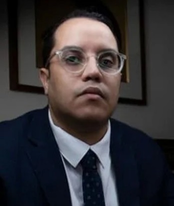 Me Mourad Elajouti : Les dérives judiciaires françaises dans le cadre des extraditions "Le principe de spécialité en question" Me Mourad Elajouti : Les dérives judiciaires françaises dans le cadre des extraditions "Le principe de spécialité en question"