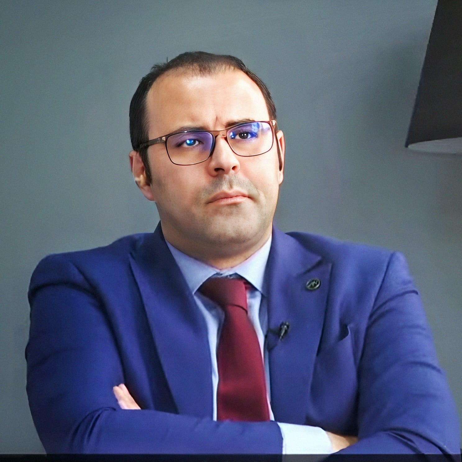 الدكتور بدر الزاهر الأزرق: يمنح المنصة أول تعليق أكاديمي مقتضب على خطاب صاحب الجلالة بخصوص قضية الصحراء