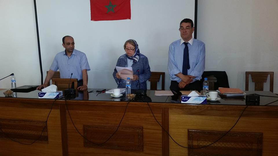 مناقشة رسالة في موضوع الحماية القانونية لخدم البيوت تحت إشراف الدكتورة دنيا مباركة تقدم بها الباحث سفيان بلحسن مناقشة رسالة في موضوع الحماية القانونية لخدم البيوت تحت إشراف الدكتورة دنيا مباركة تقدم بها الباحث سفيان بلحسن